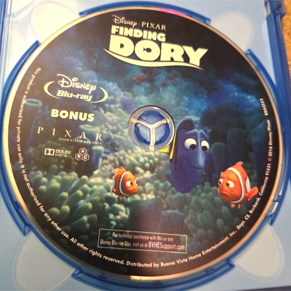 Finding Dory Blu-Ray and DVD (NO DIGITAL CODE) Disney - Picture 7 of 7